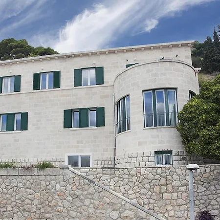 Paulina Tatil Evi